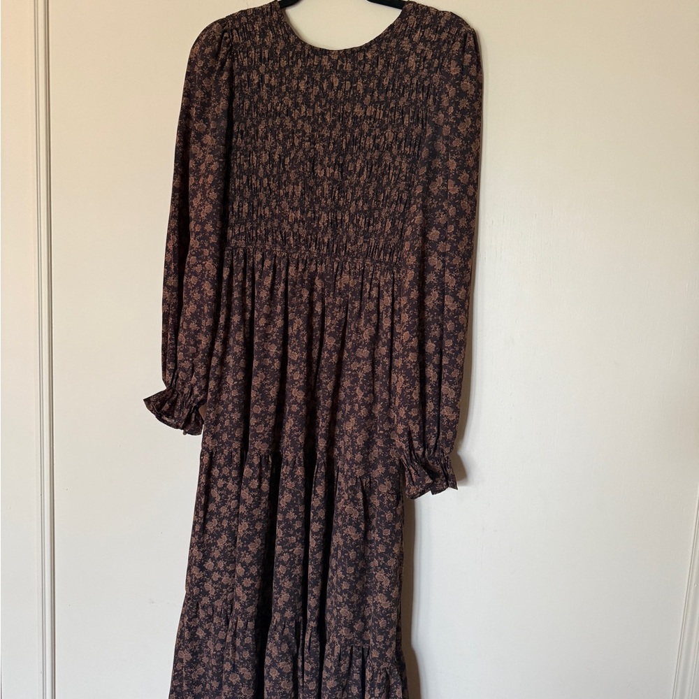 Elegant Black and Brown Long Sleeve Dress